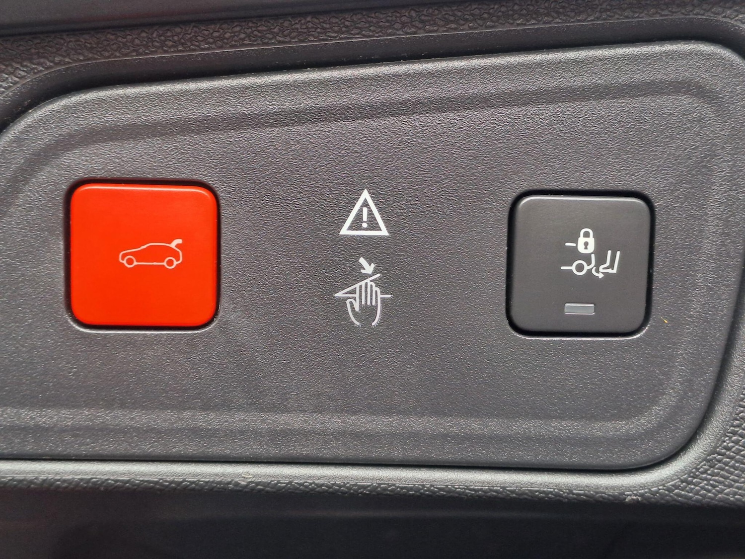 Used Peugeot 3008 2018 for sale - 76473237: Photo 9