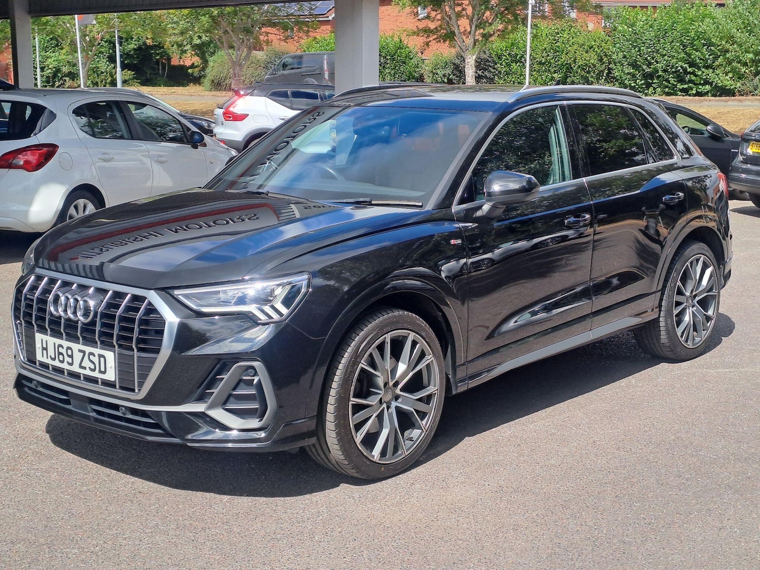Used Audi Q3 2019 for sale - 76666521: Photo 3