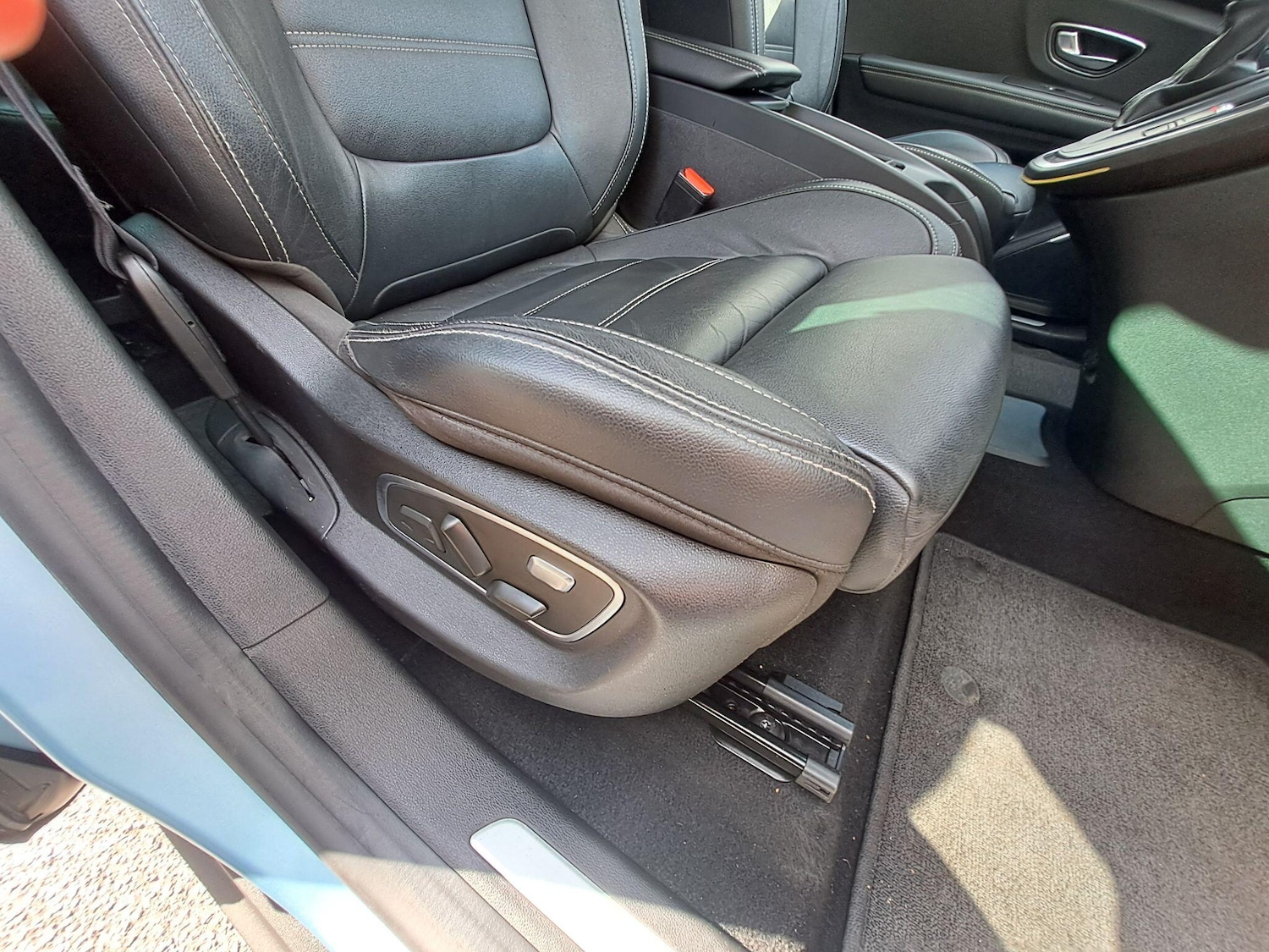 Used Renault Grand Scenic 2018 for sale - 76377595: Photo 23