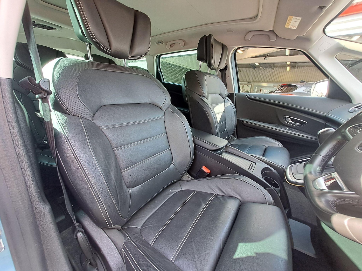 Used Renault Grand Scenic 2018 for sale - 76377595: Photo 24