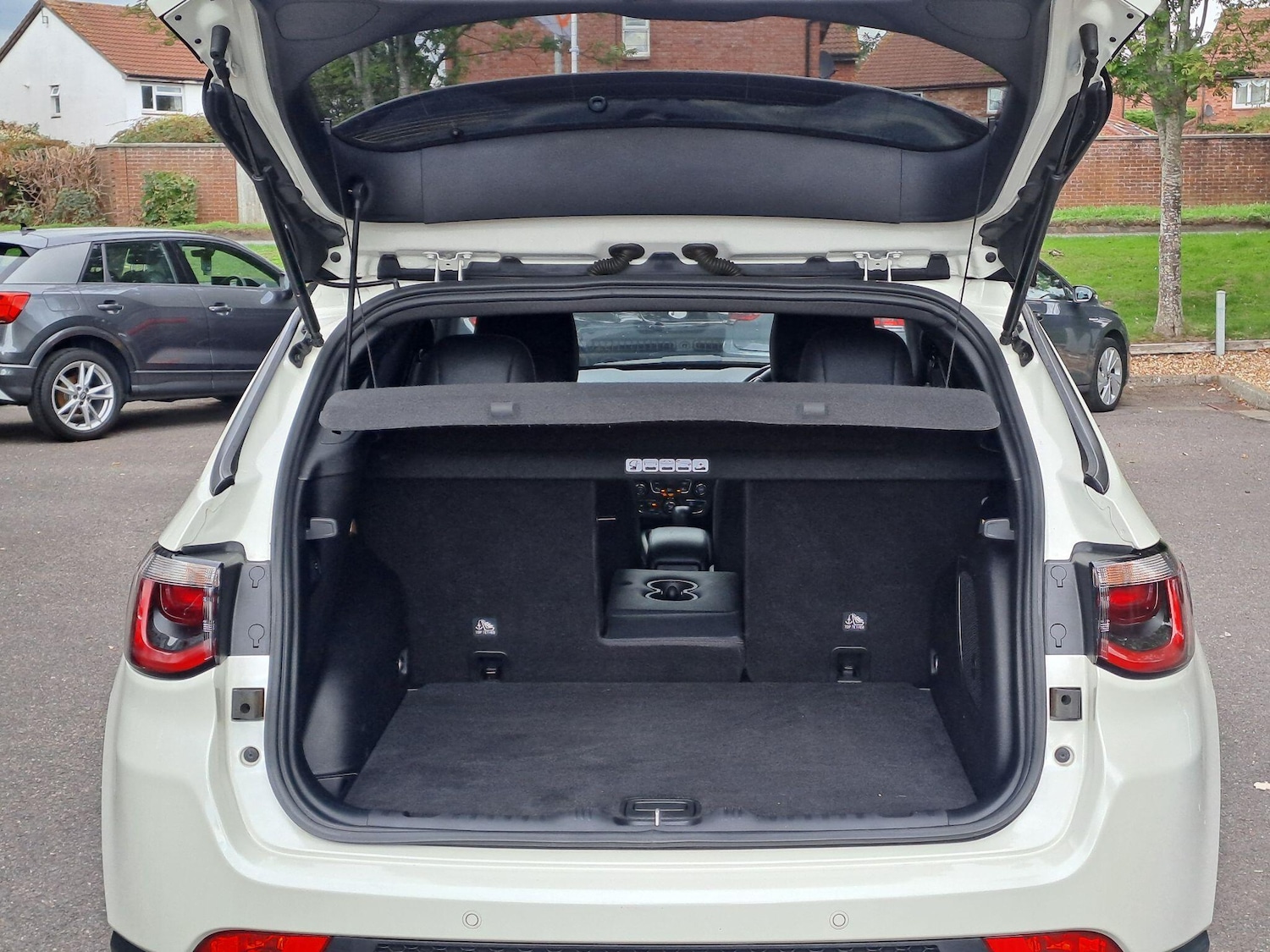 Used Jeep Compass 2021 for sale - 76175421: Photo 8