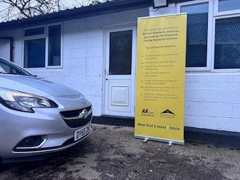 Used Vauxhall Corsa 2015 for sale - 76596113: Photo