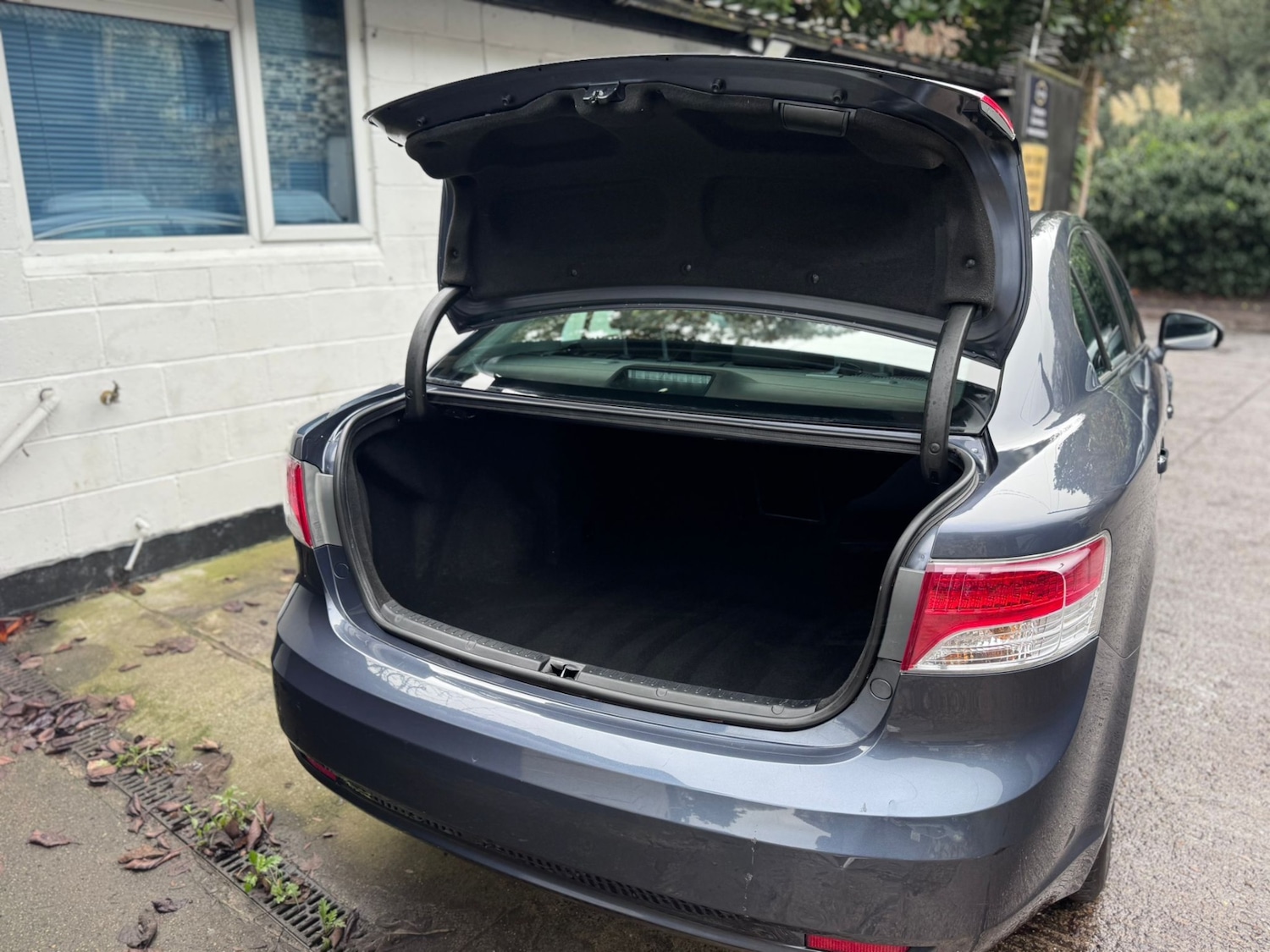 Used Toyota Avensis 2011 for sale - 76591676: Photo 5