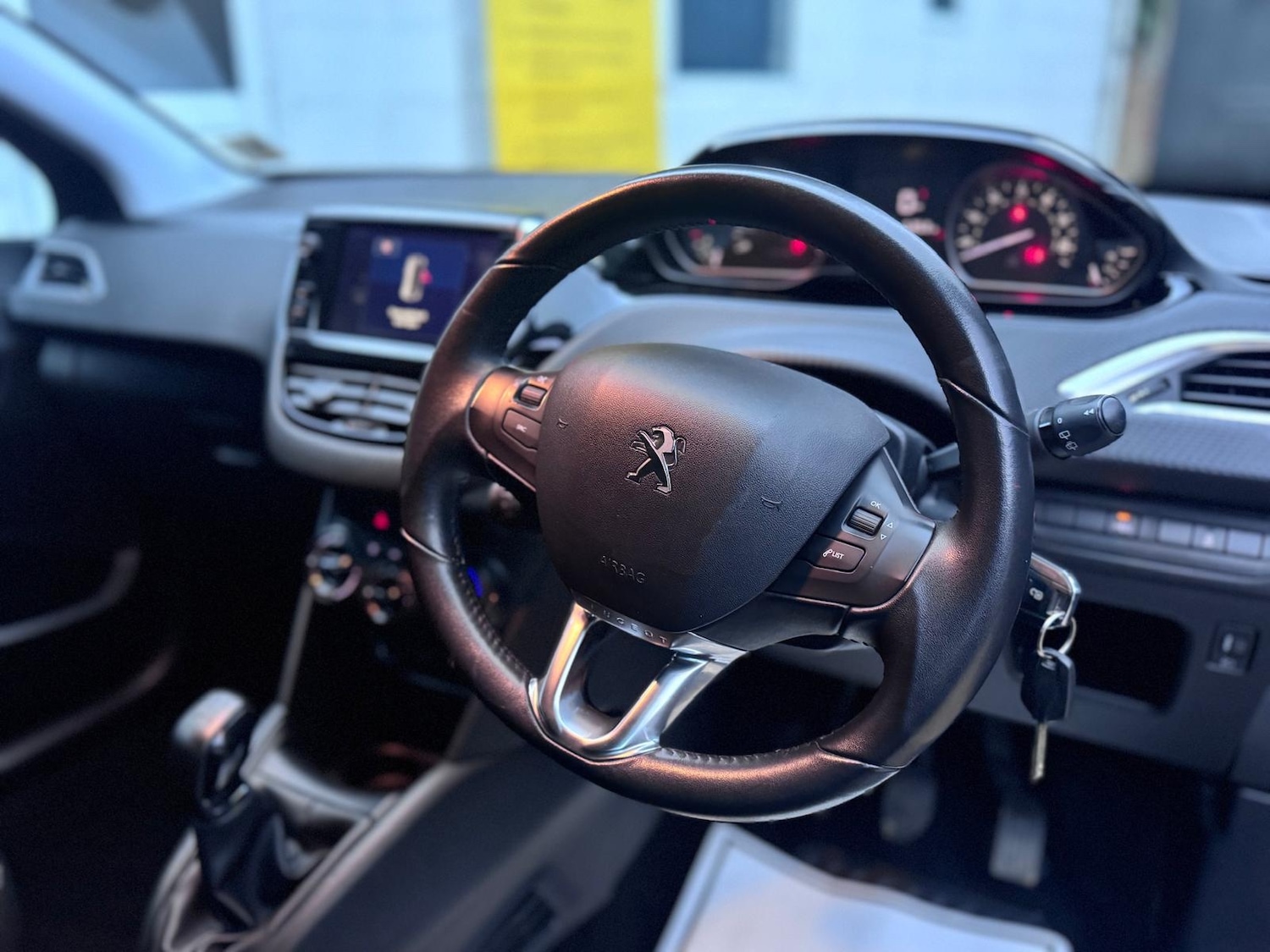 Used Peugeot 208 2016 for sale - 76595543: Photo 14