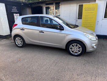 Used Hyundai i20 2009 for sale - 75376641: Photo