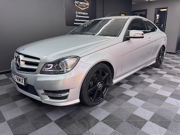 Used Mercedes-Benz C Class 2013 for sale - 79255196: Photo