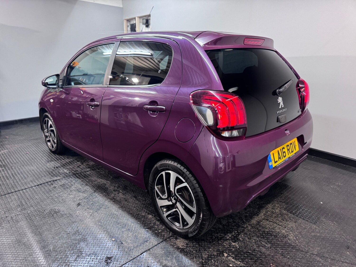 Used Peugeot 108 2016 for sale - 77401206: Photo 11