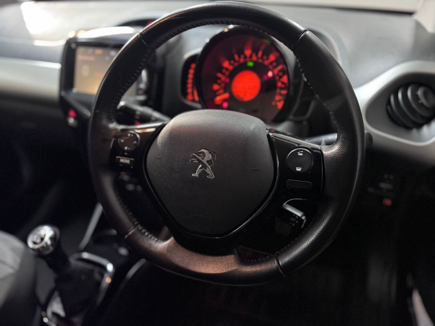 Used Peugeot 108 2016 for sale - 77401206: Photo 18