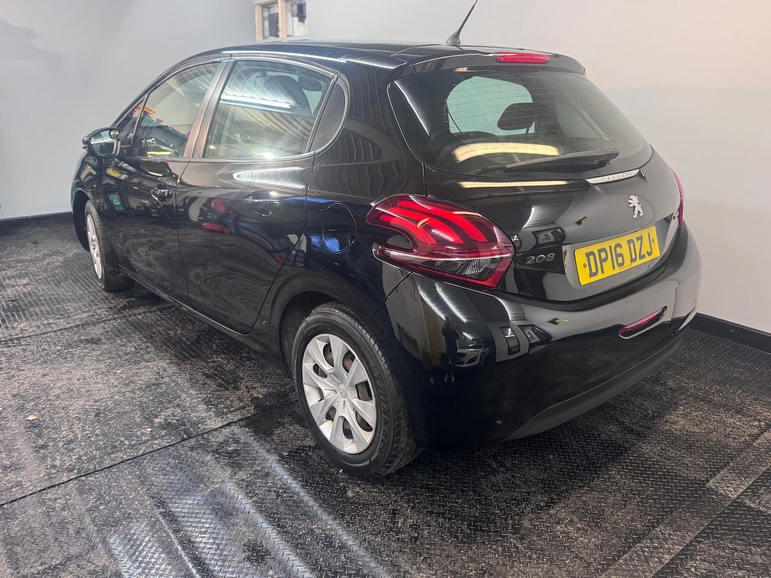 Used Peugeot 208 2016 for sale - 77319924: Photo 10