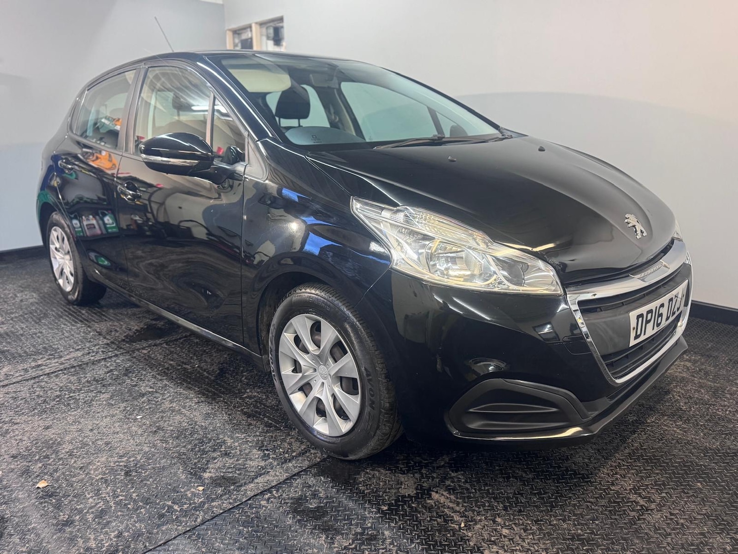 Used Peugeot 208 2016 for sale - 77319924: Photo 11