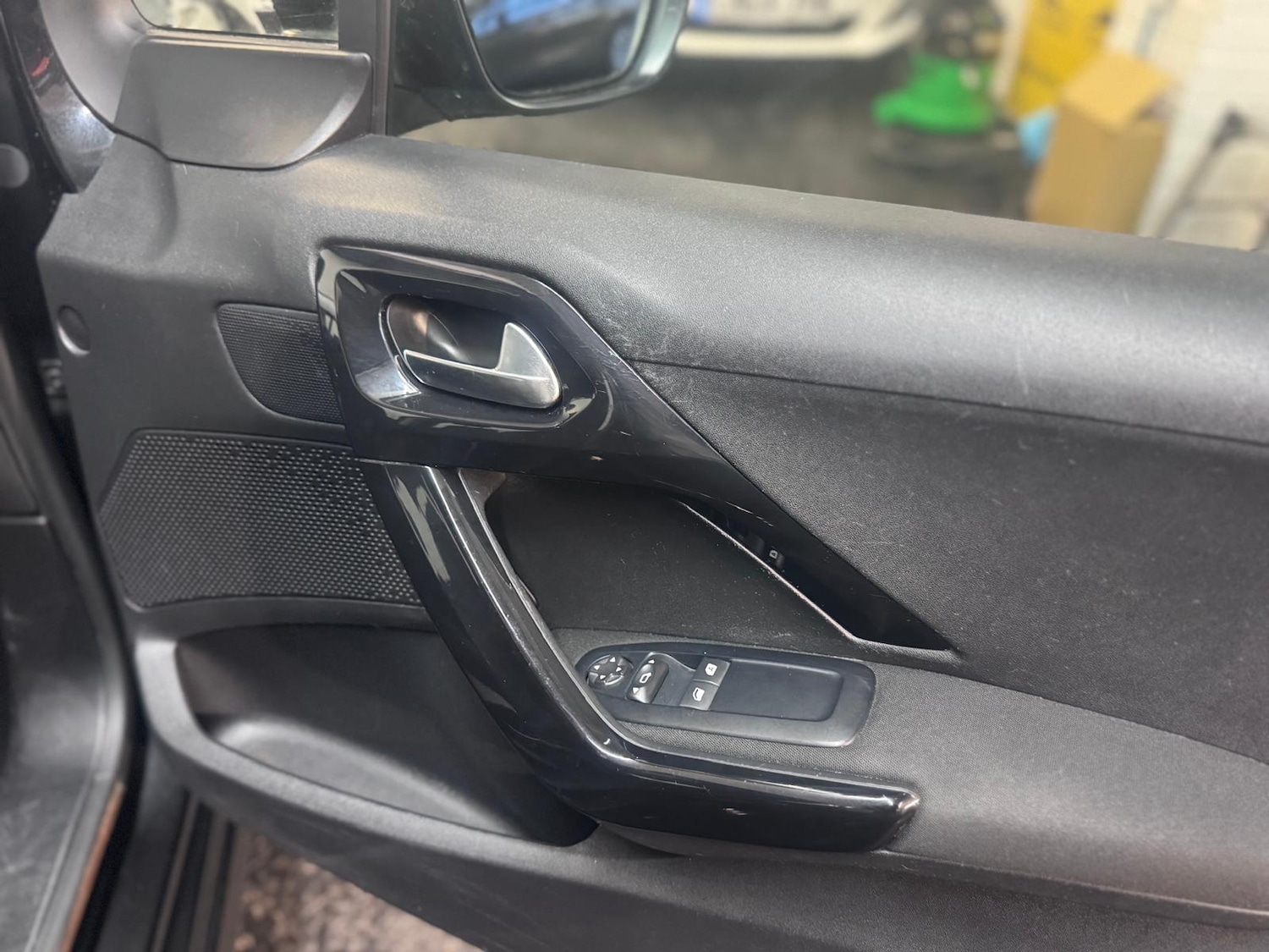 Used Peugeot 208 2016 for sale - 77319924: Photo 20