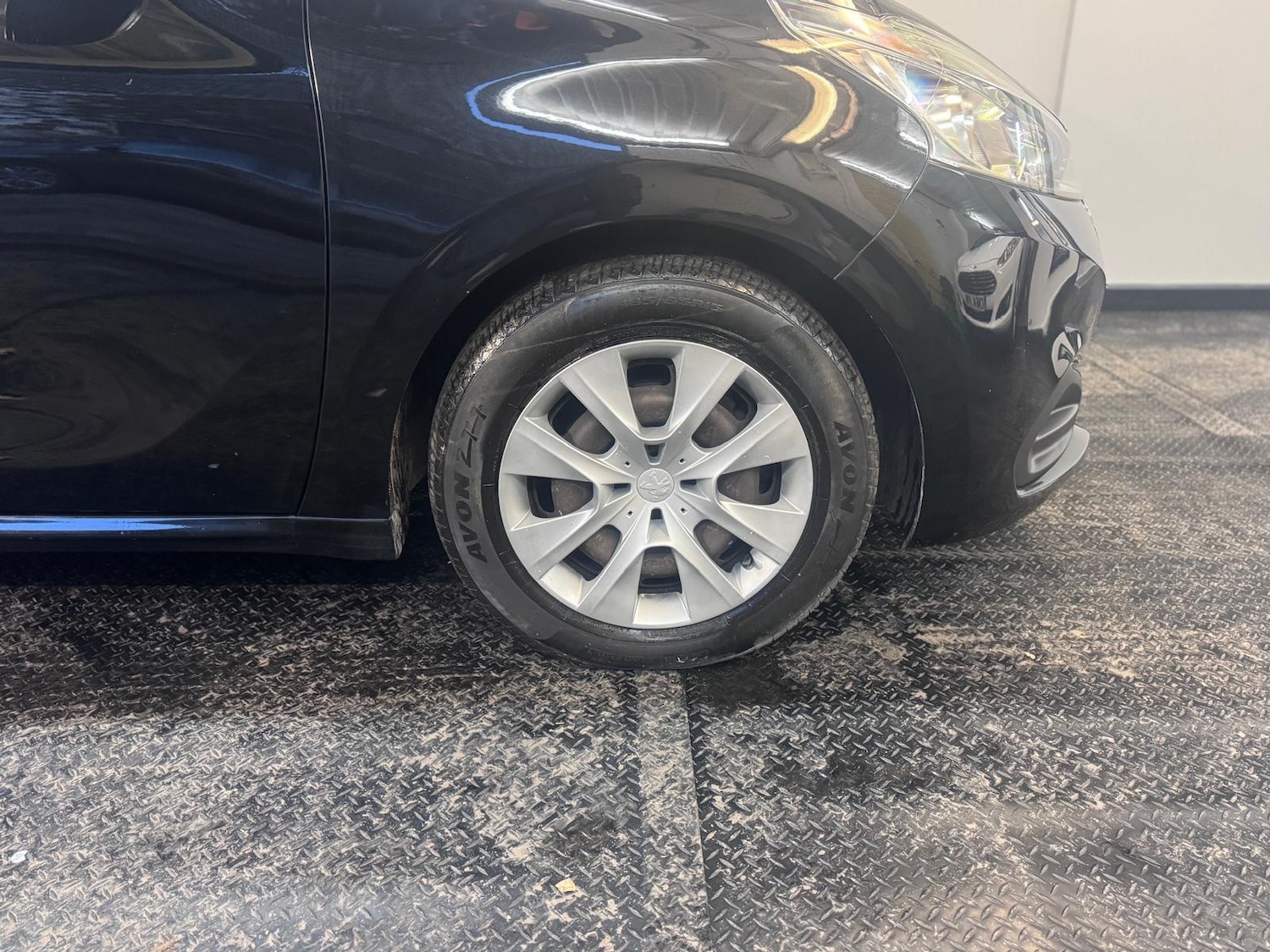 Used Peugeot 208 2016 for sale - 77319924: Photo 5