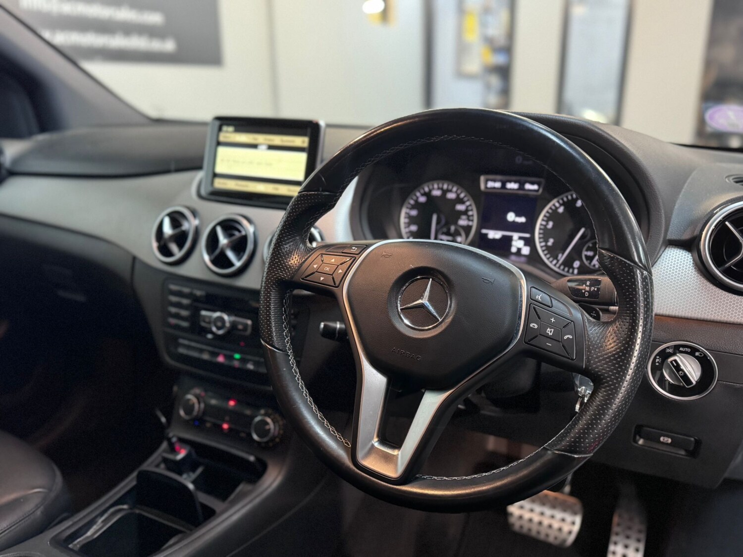 Used Mercedes-Benz B Class 2012 for sale - 78028768: Photo 11