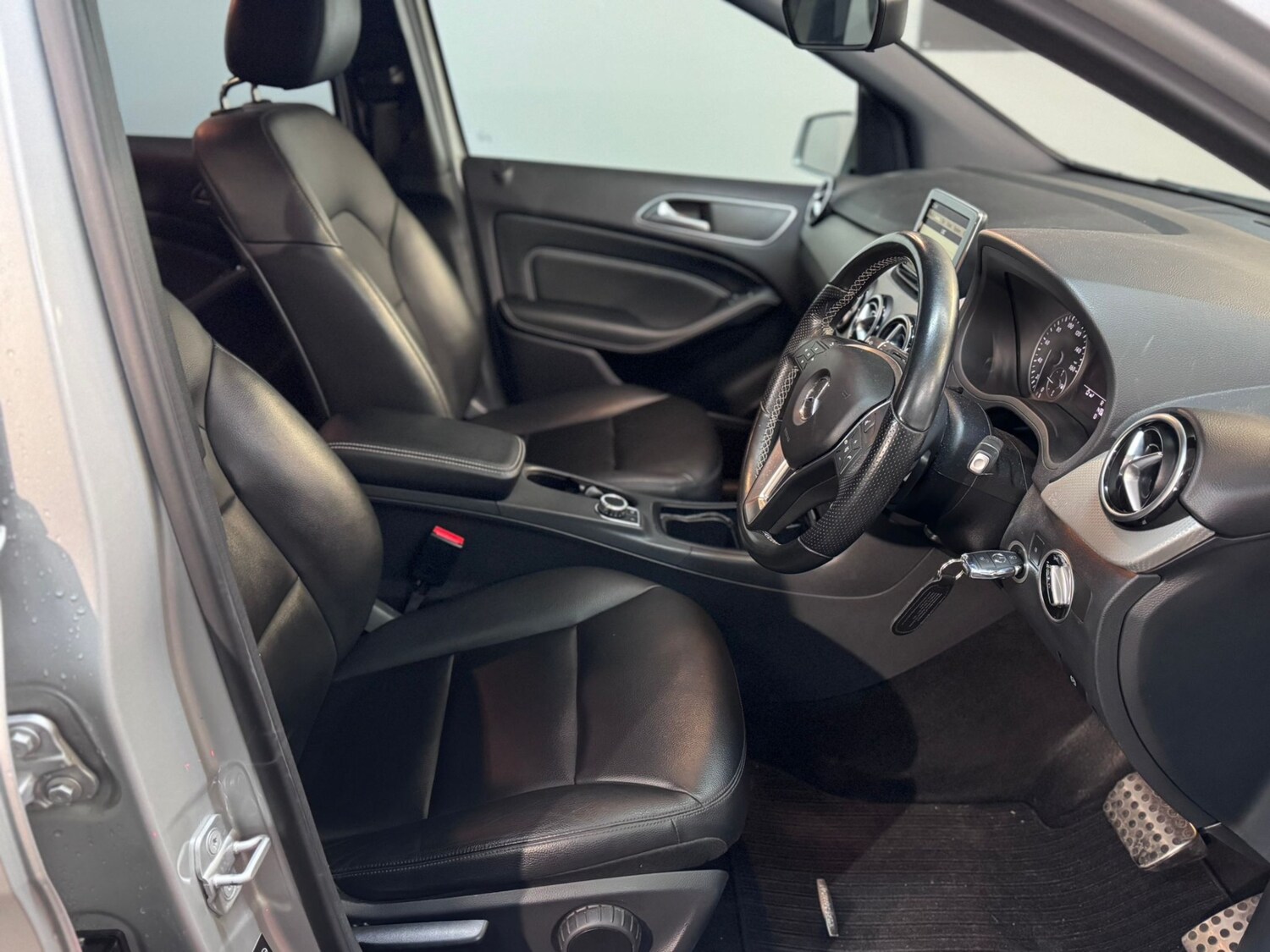 Used Mercedes-Benz B Class 2012 for sale - 78028768: Photo 12