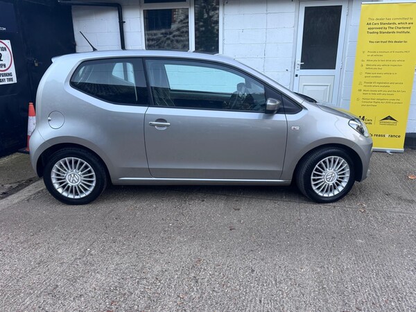Used Volkswagen up! 2013 for sale - 76187337: Photo 3