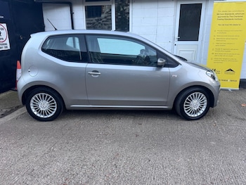 Used Volkswagen up! 2013 for sale - 76187337: Photo 3