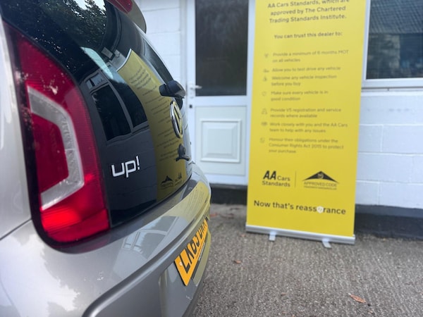 Used Volkswagen up! 2013 for sale - 76187337: Photo 6