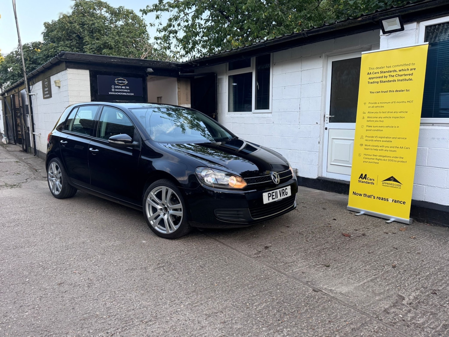 Used Volkswagen Golf 2011 for sale - 76018051: Photo 1