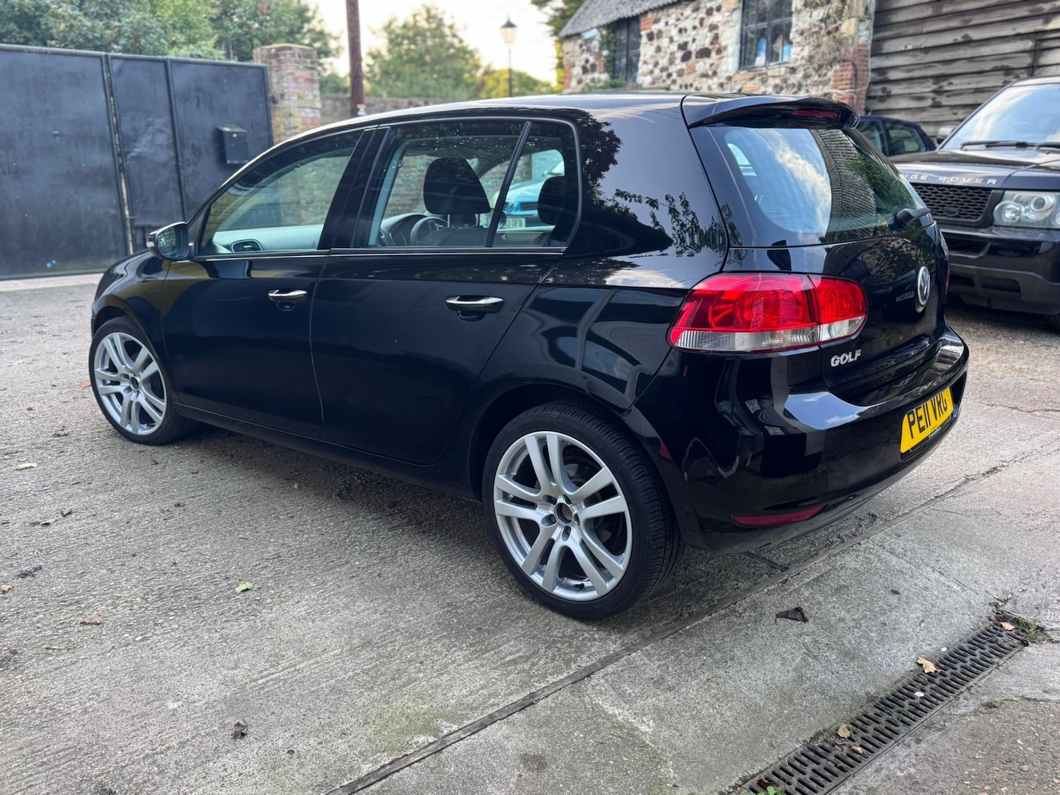 Used Volkswagen Golf 2011 for sale - 76018051: Photo 8