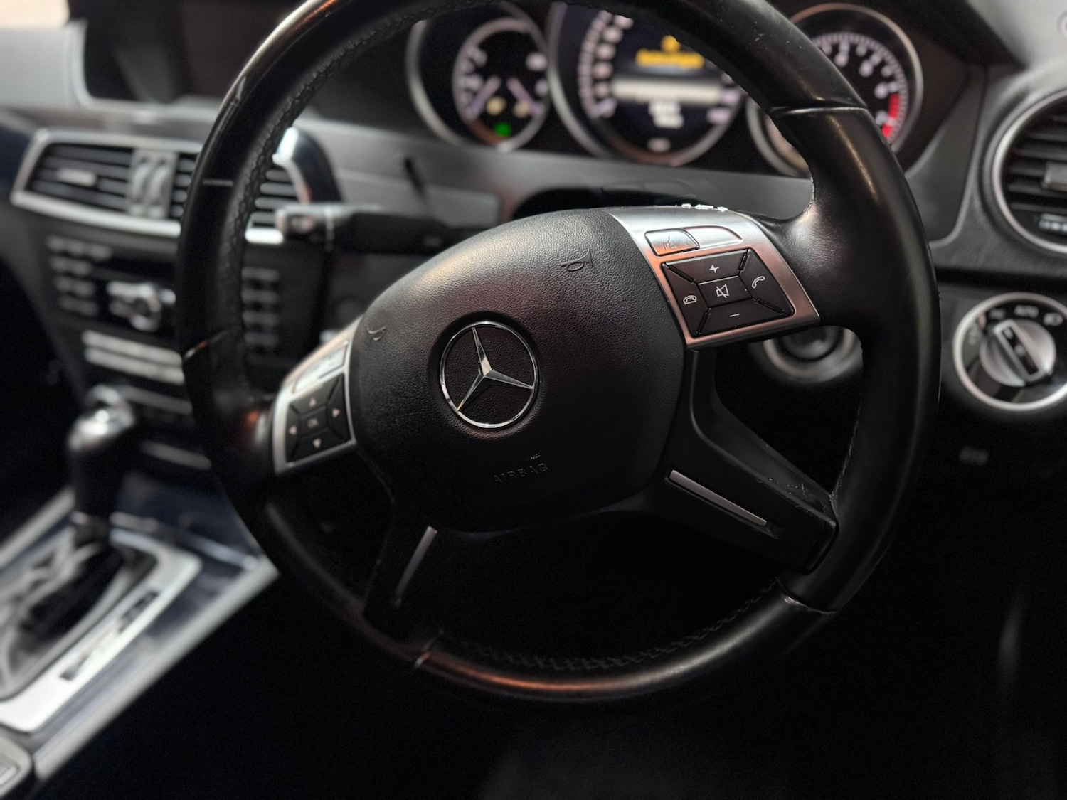 Used Mercedes-Benz C Class 2012 for sale - 77399280: Photo 19