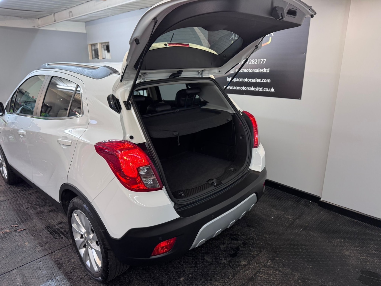 Used Vauxhall Mokka 2015 for sale - 77851685: Photo 8