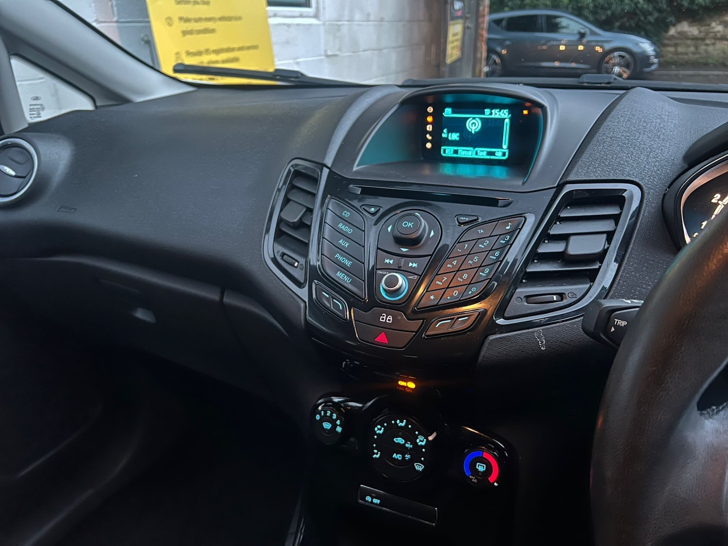 Used Ford Fiesta 2014 for sale - 76921981: Photo 14