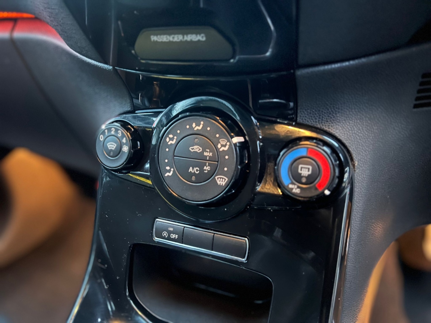 Used Ford Fiesta 2014 for sale - 76921981: Photo 15