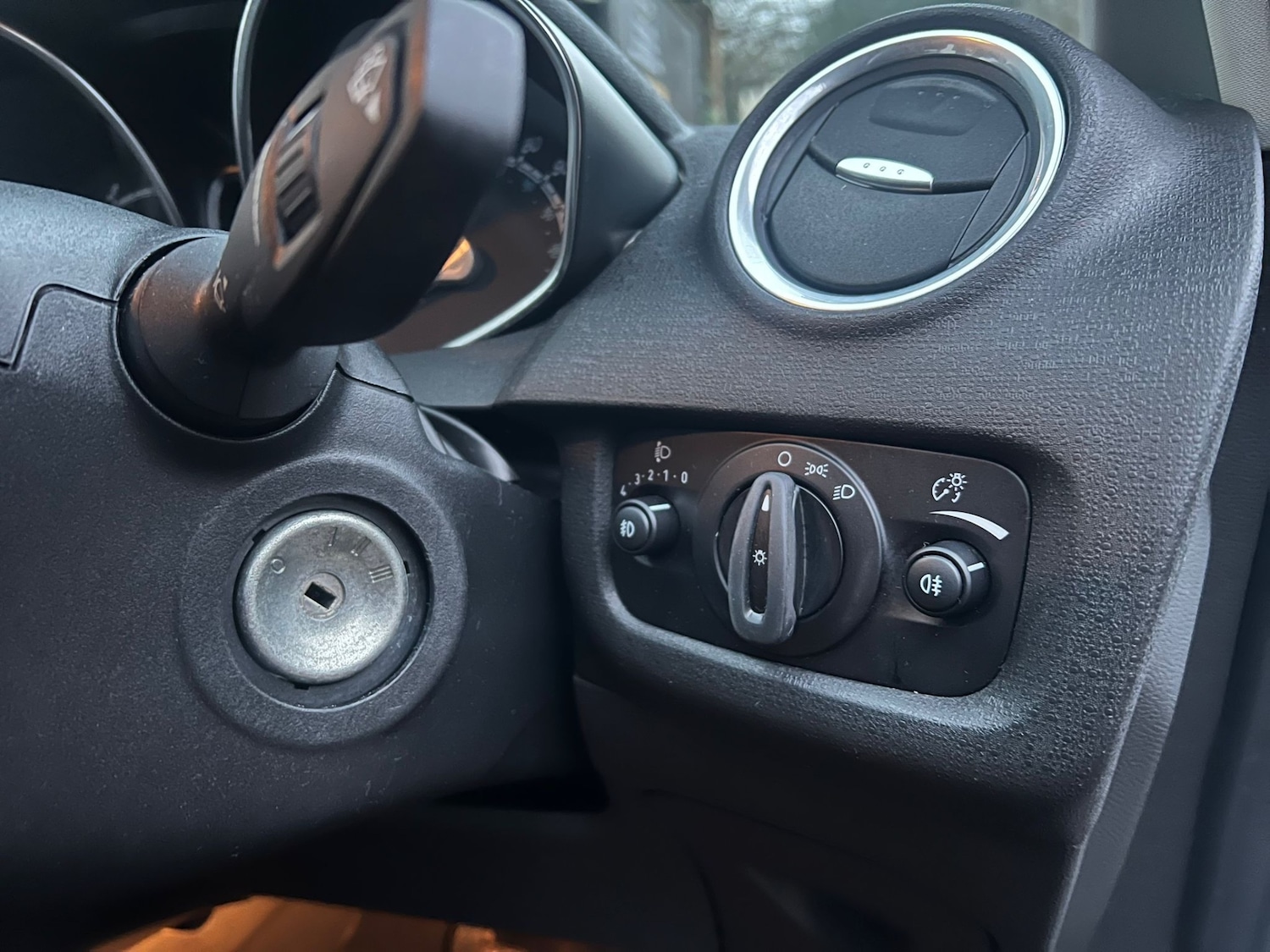 Used Ford Fiesta 2014 for sale - 76921981: Photo 20