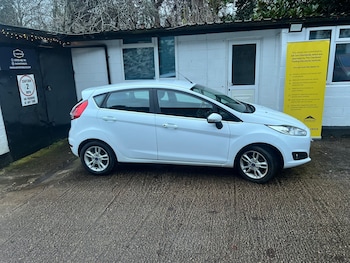 Used Ford Fiesta 2014 for sale - 76921981: Photo