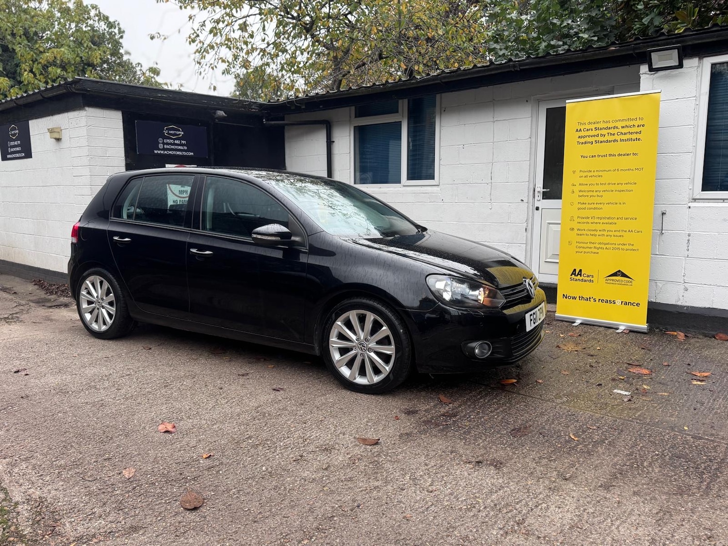 Used Volkswagen Golf 2011 for sale - 76379678: Photo 1