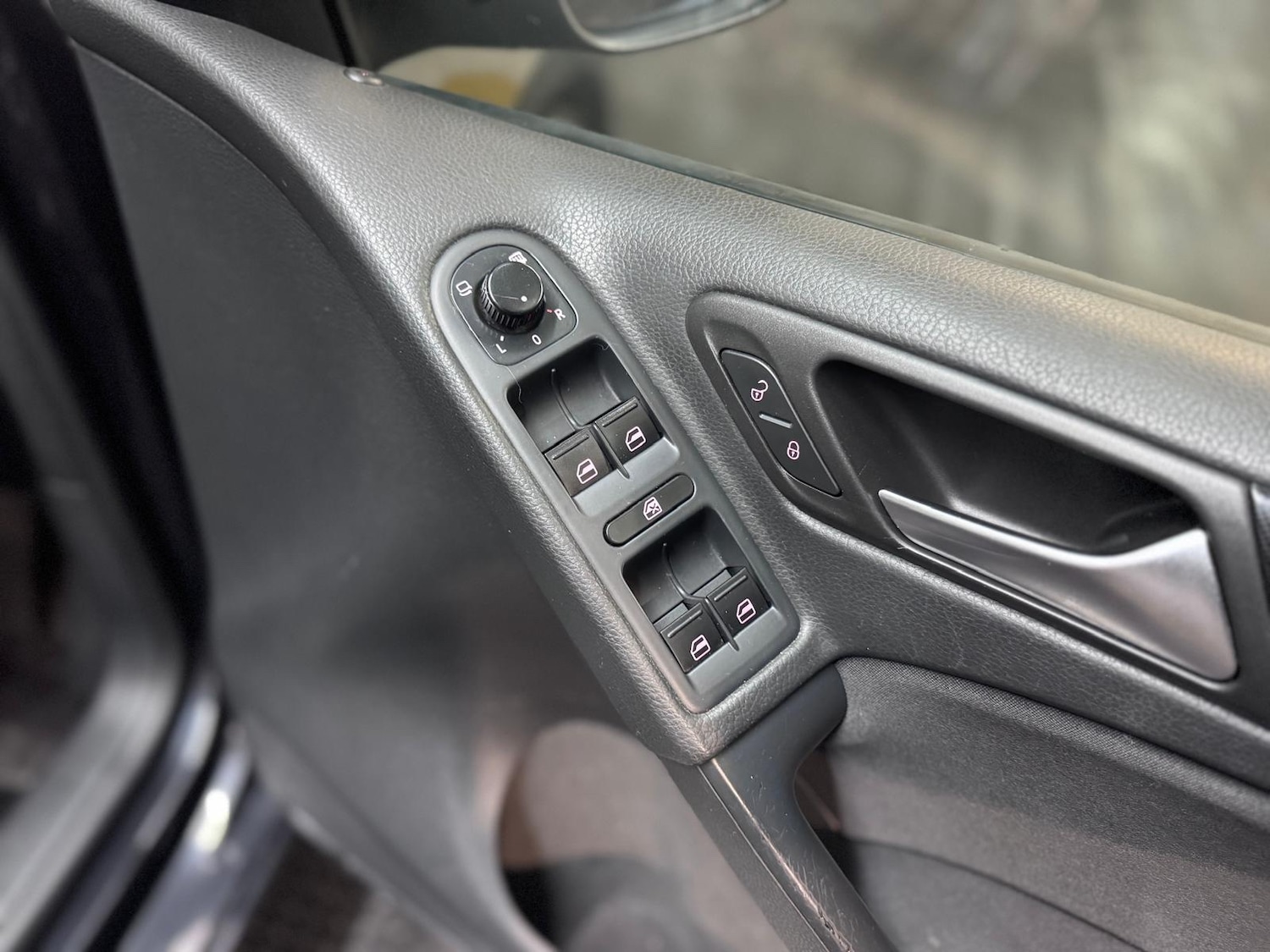 Used Volkswagen Golf 2011 for sale - 76379678: Photo 21