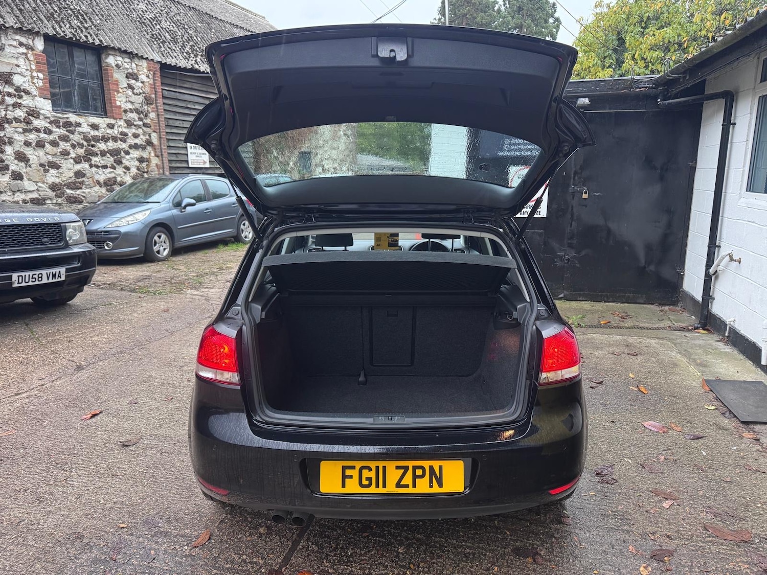 Used Volkswagen Golf 2011 for sale - 76379678: Photo 7