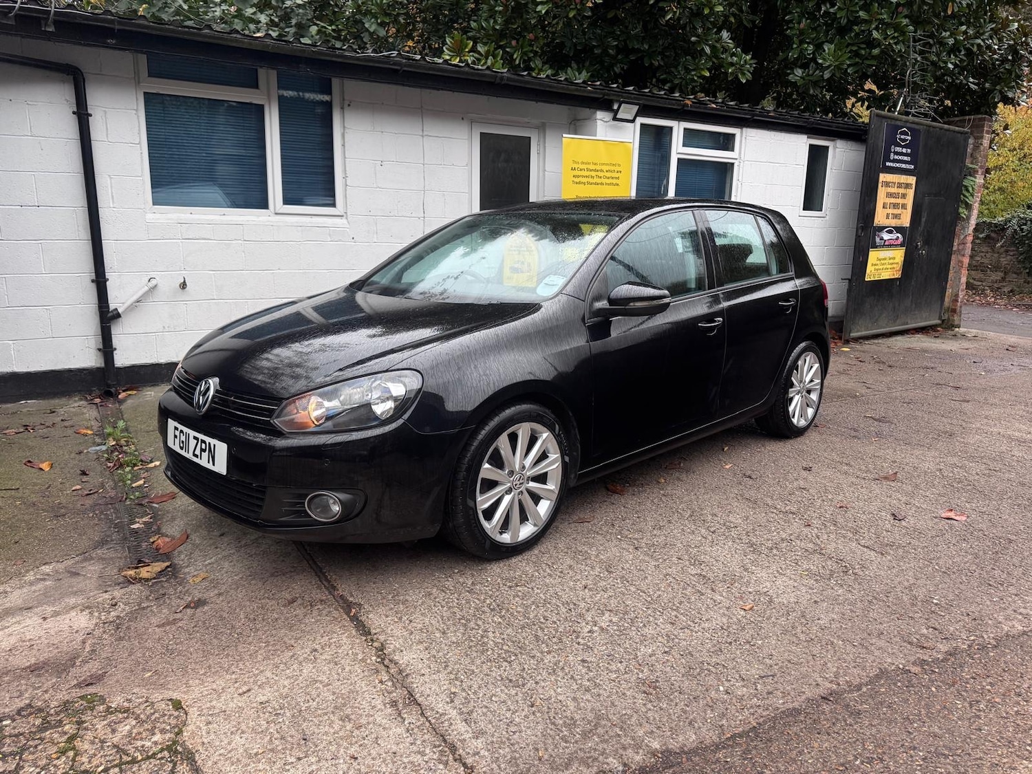 Used Volkswagen Golf 2011 for sale - 76379678: Photo 9