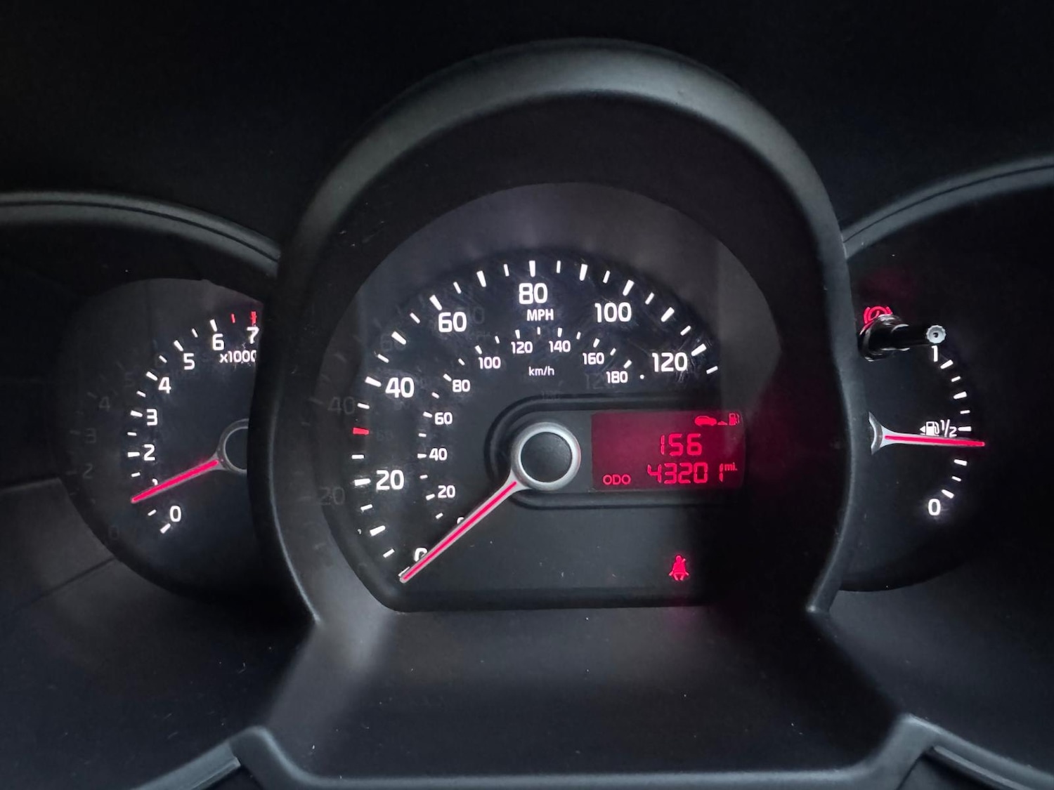 Used Kia Picanto 2014 for sale - 76144385: Photo 15