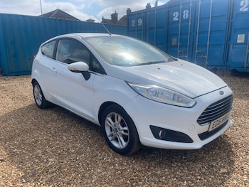 Used Ford Fiesta 2016 for sale - 79219566: Photo