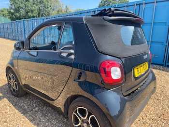 Used smart fortwo 2017 for sale - 79331840: Photo