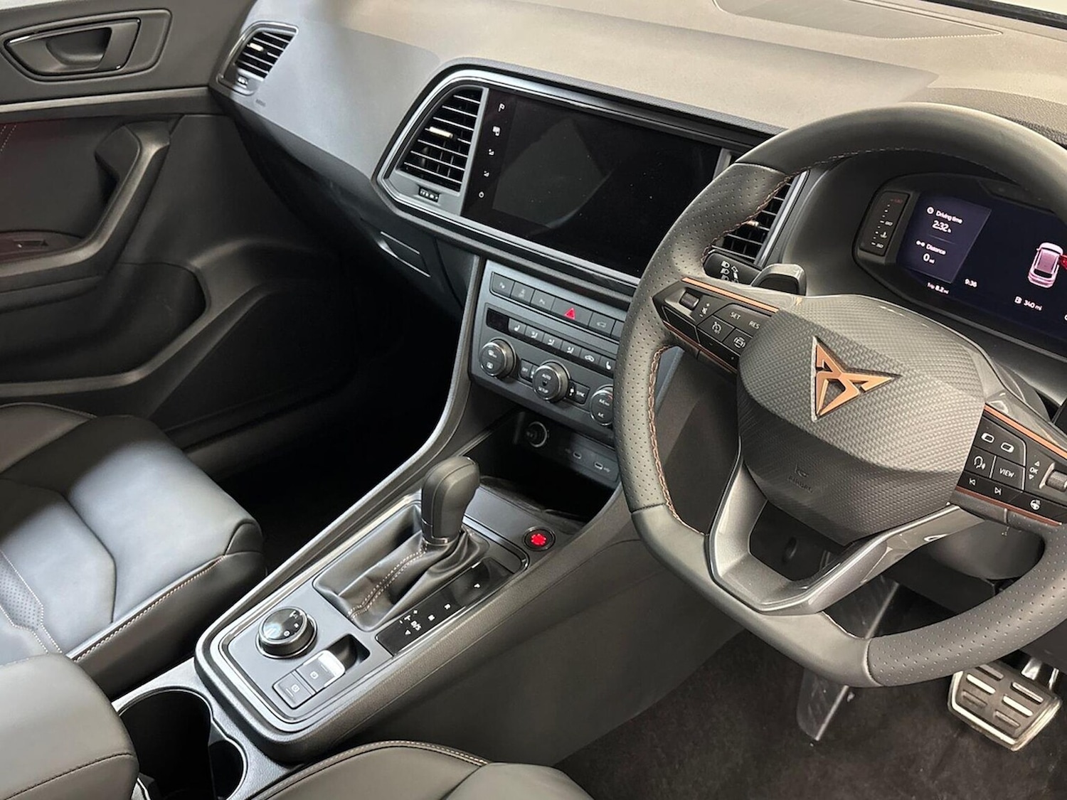 Used Cupra Ateca 2025 for sale - 76855443: Photo 15