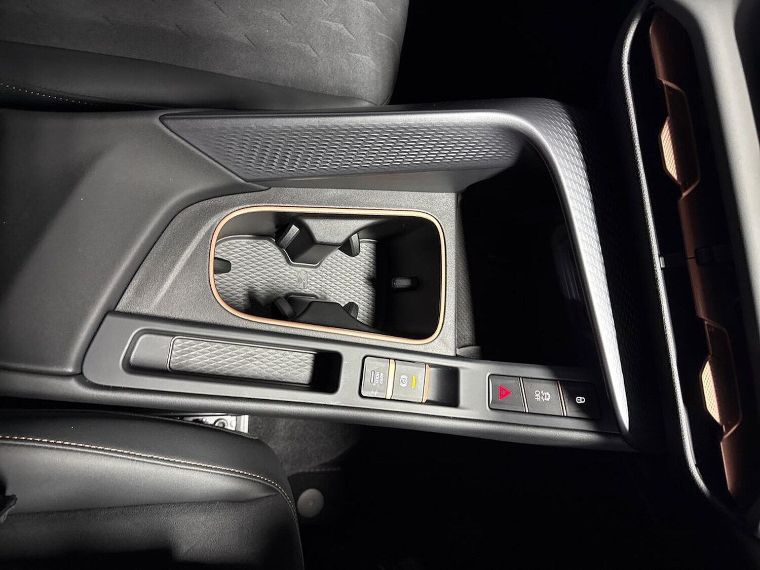 Used Cupra Terramar 2025 for sale - 77488105: Photo 13