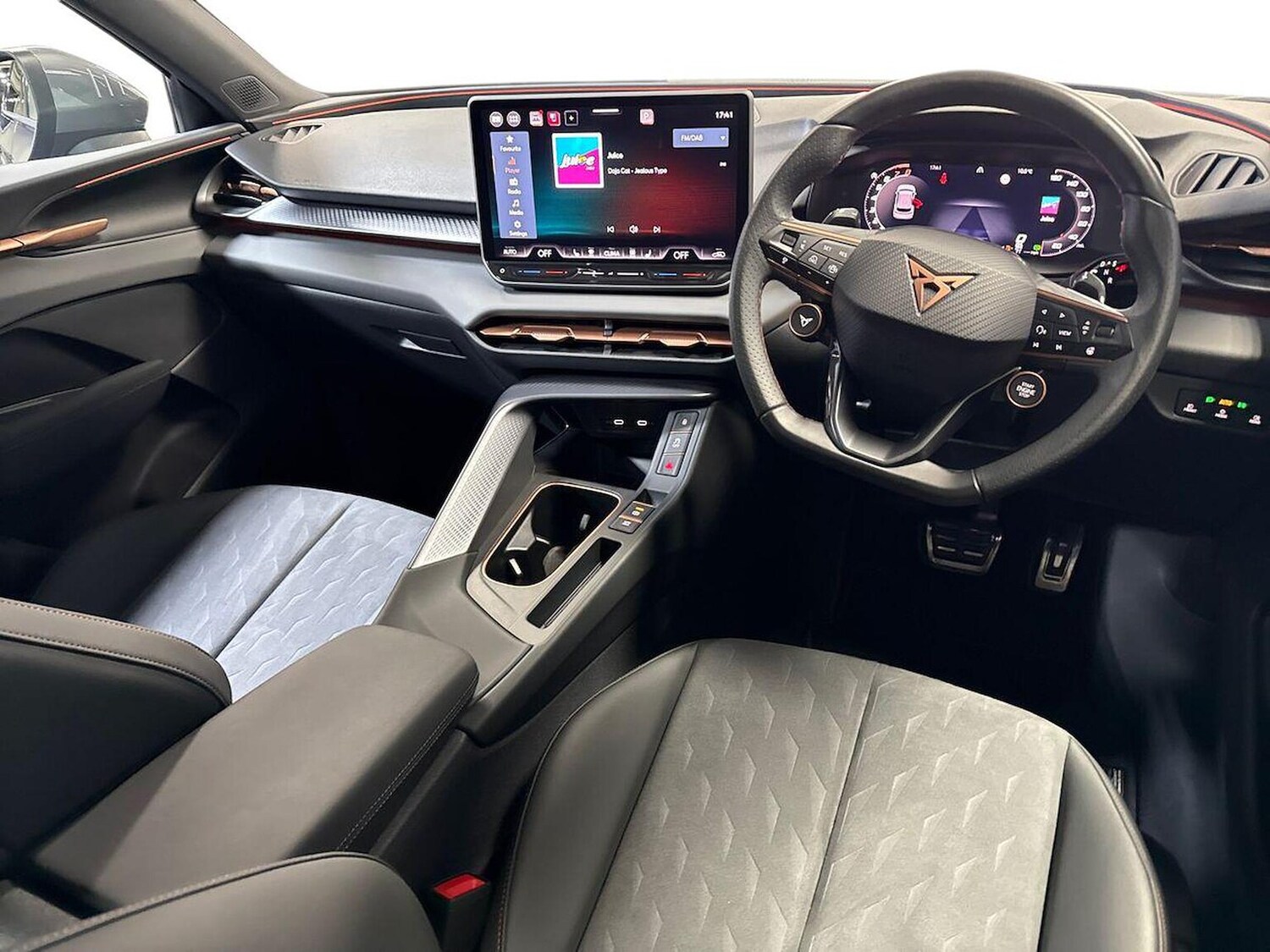 Used Cupra Terramar 2025 for sale - 77488105: Photo 15