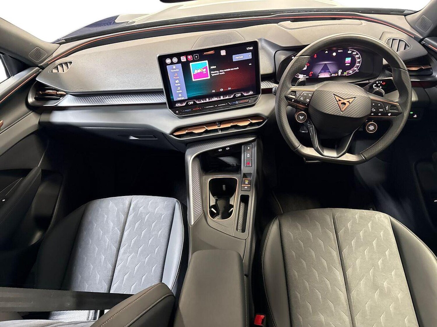 Used Cupra Terramar 2025 for sale - 77488105: Photo 8