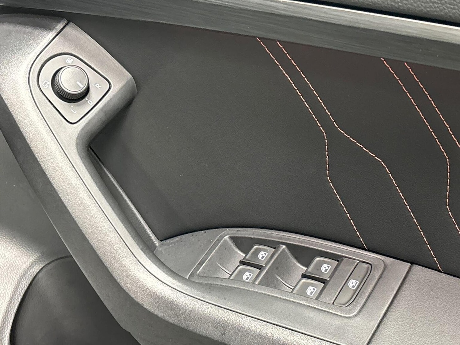 Used Cupra Ateca 2025 for sale - 77488088: Photo 21