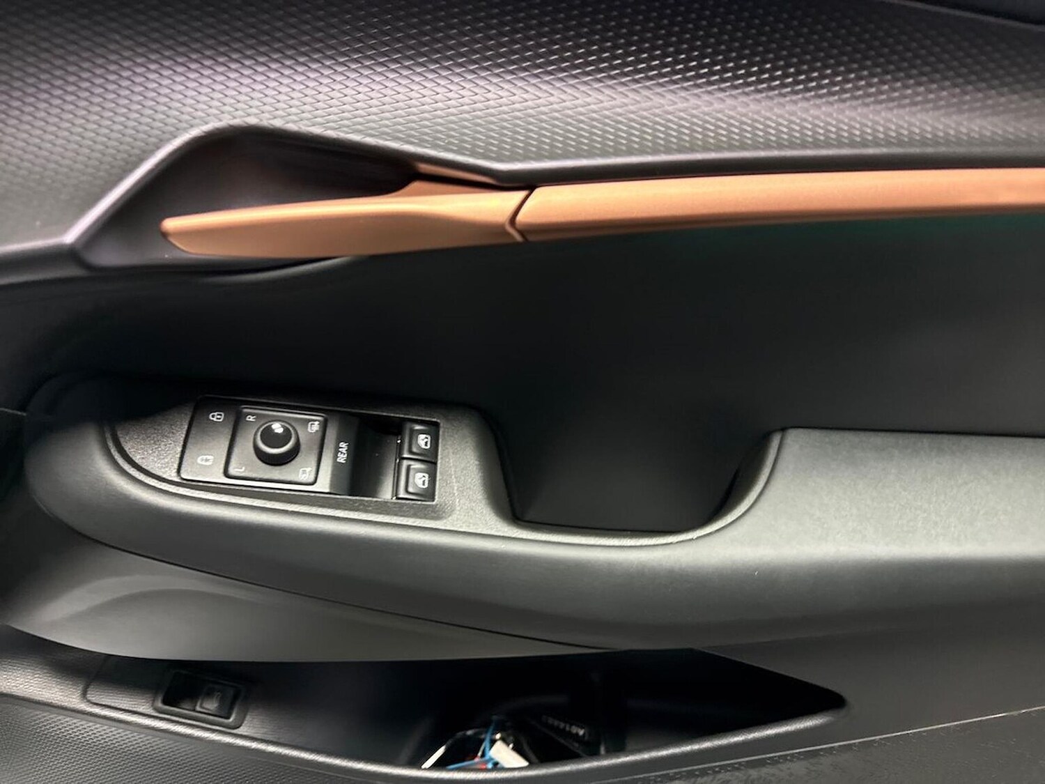 Used Cupra Tavascan 2025 for sale - 76979875: Photo 21