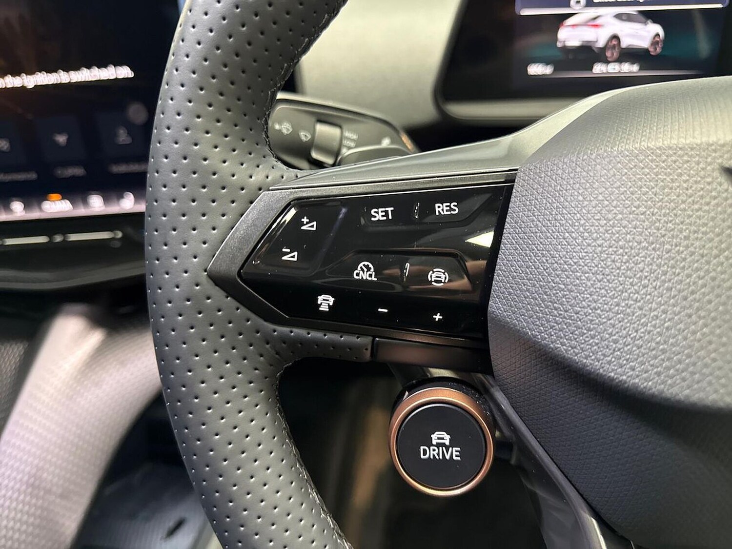 Used Cupra Tavascan 2025 for sale - 76979875: Photo 24