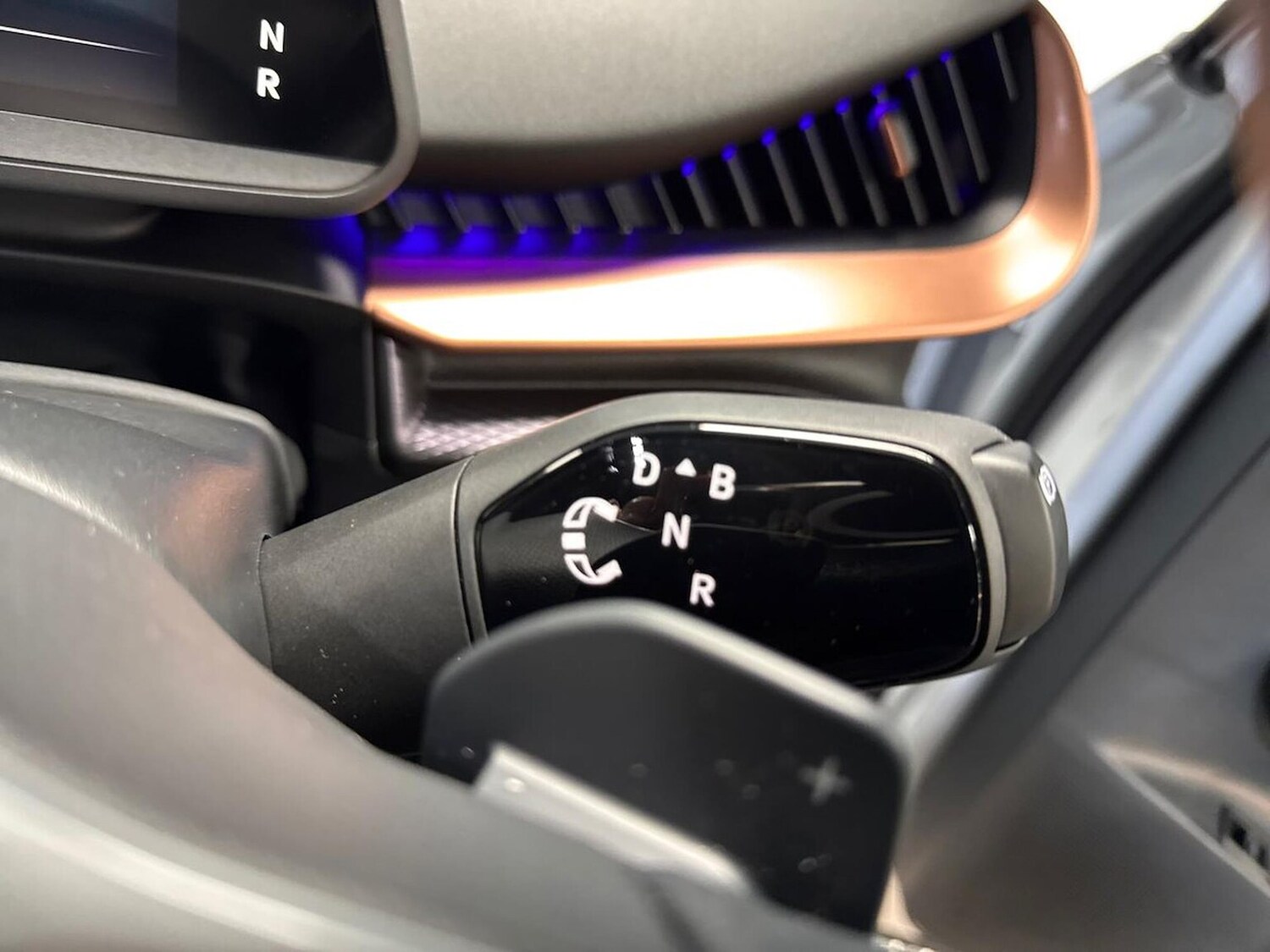 Used Cupra Tavascan 2025 for sale - 76979875: Photo 27