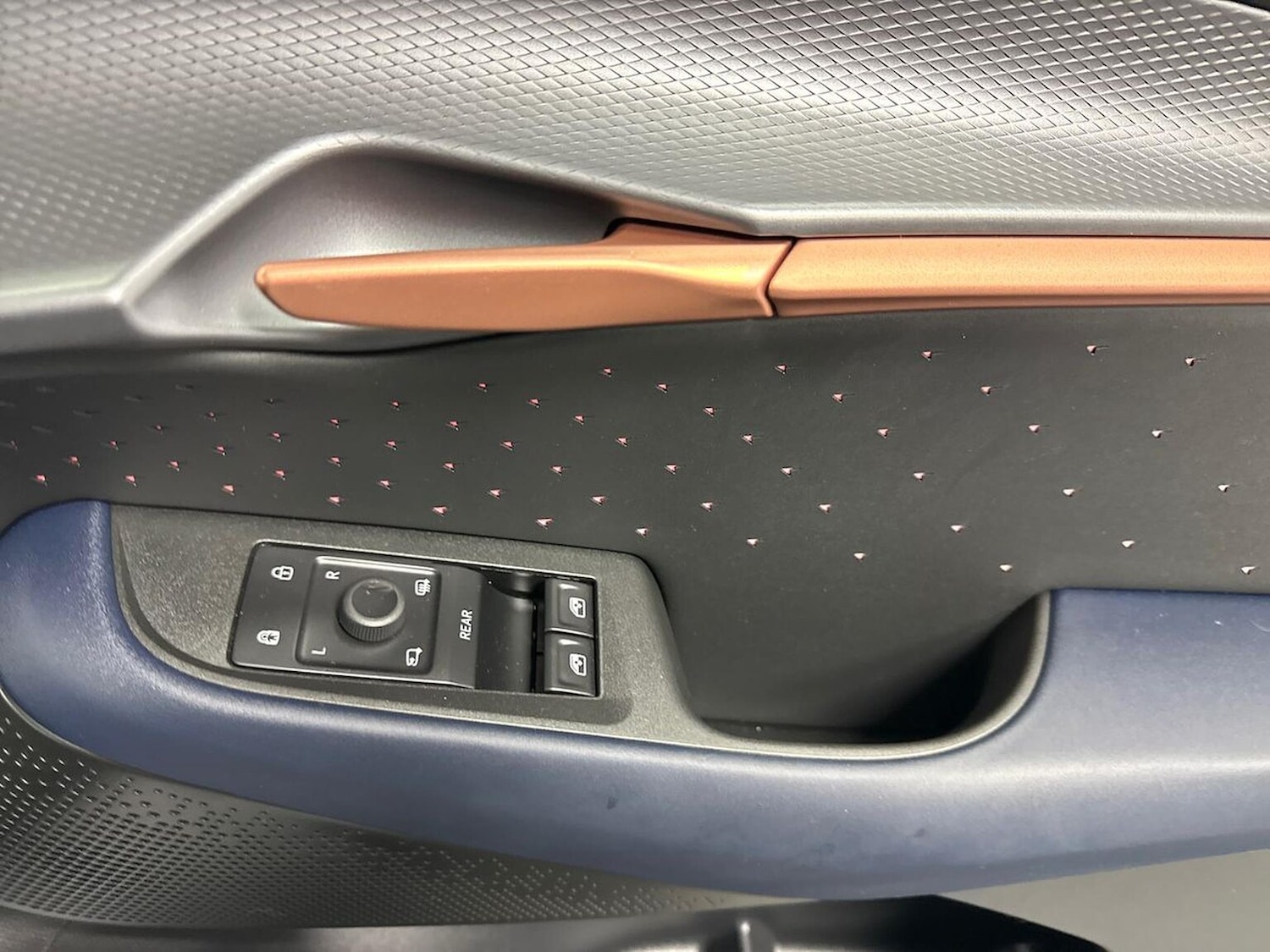 Used Cupra Tavascan 2025 for sale - 77750061: Photo 21