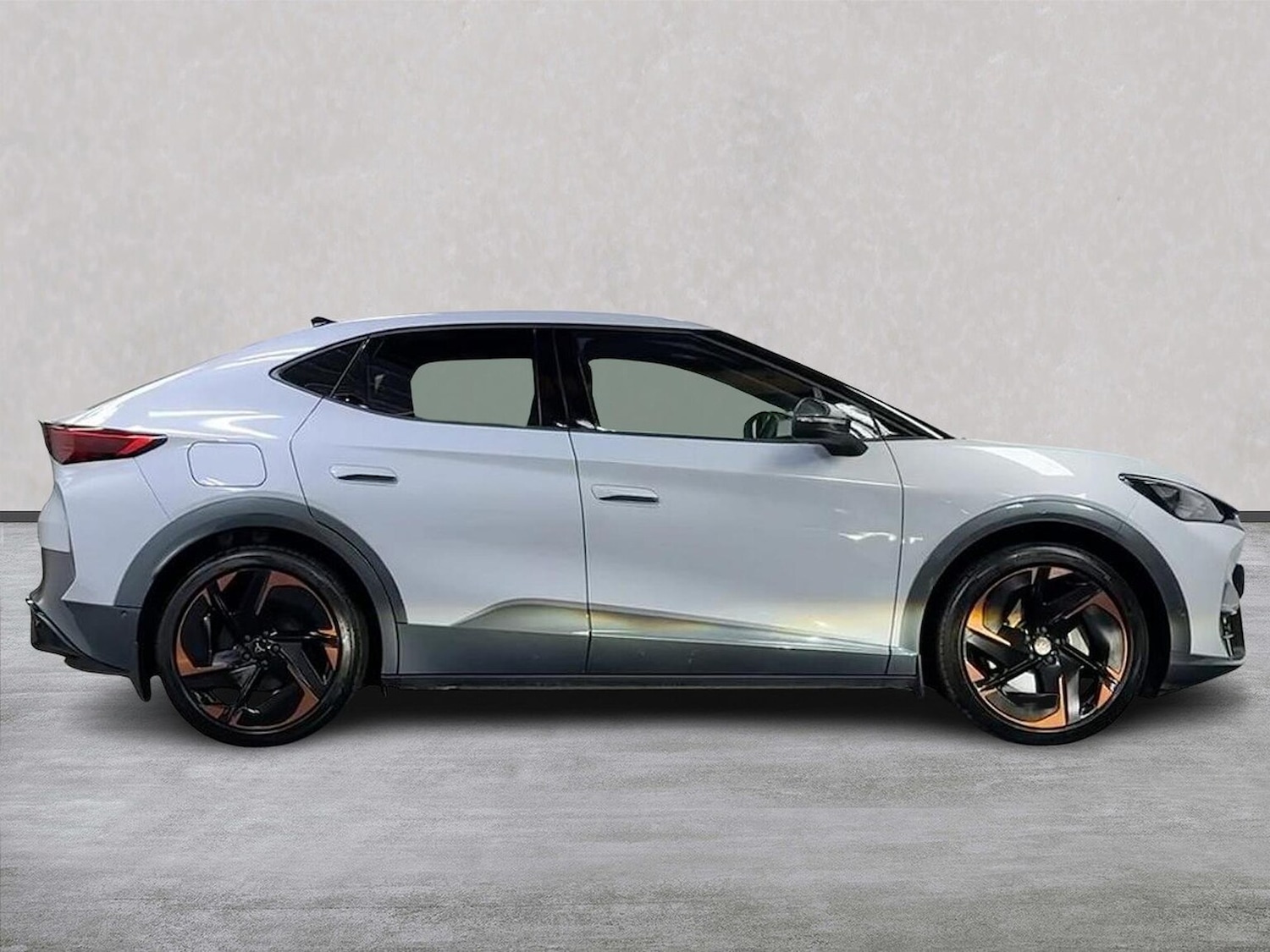 Used Cupra Tavascan 2025 for sale - 77750061: Photo 3