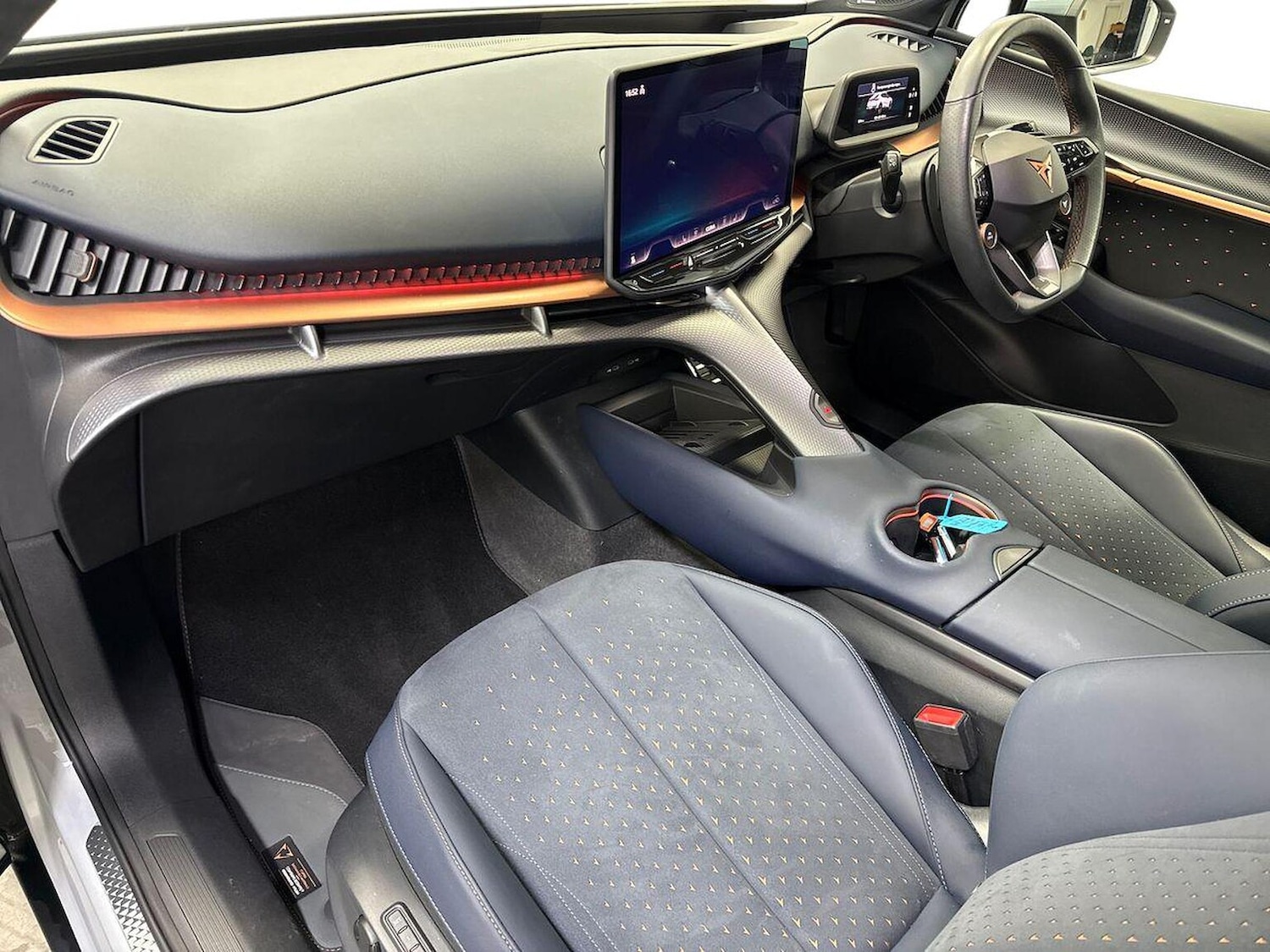 Used Cupra Tavascan 2025 for sale - 77701308: Photo 7