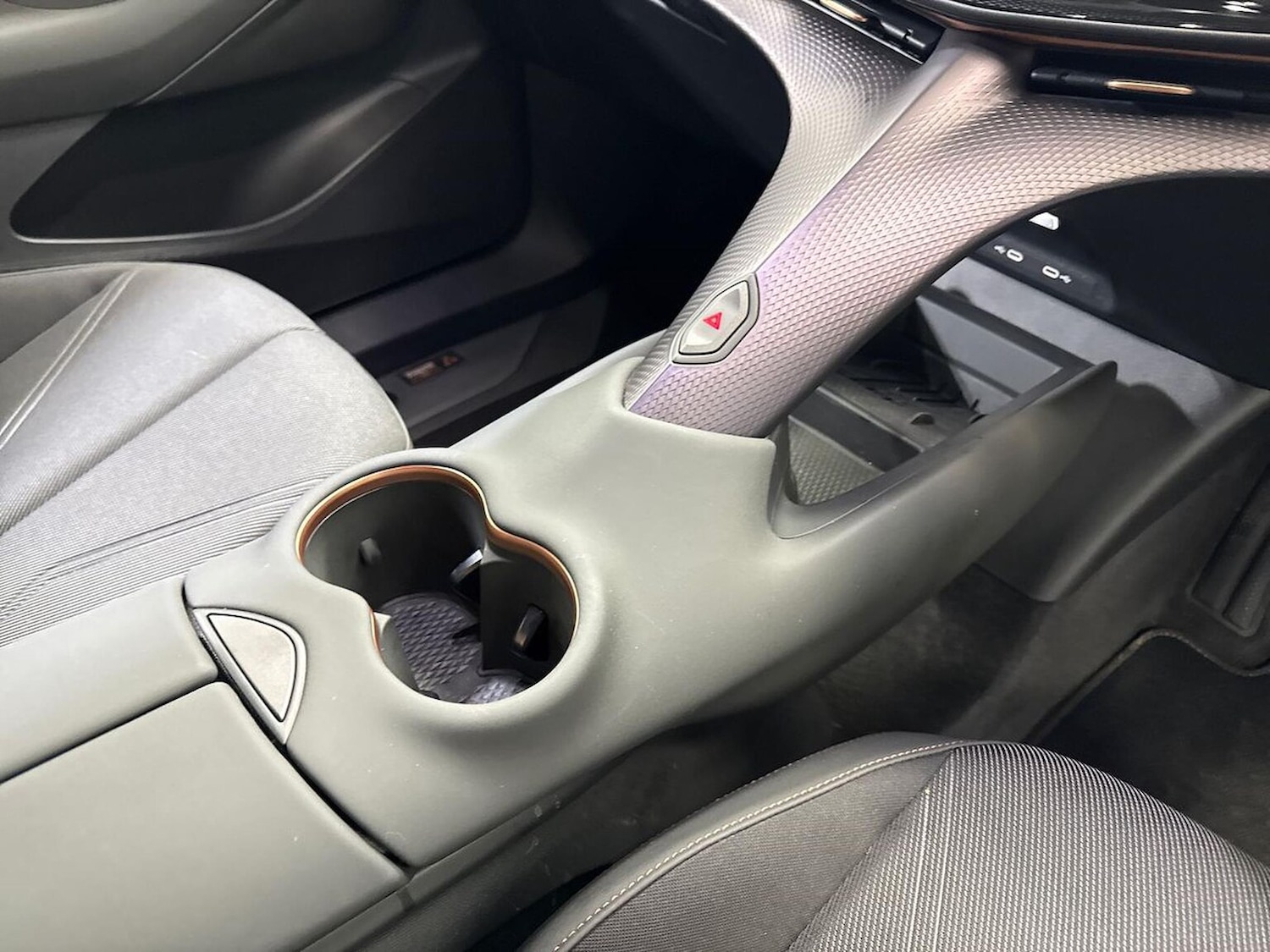 Used Cupra Tavascan 2025 for sale - 77701312: Photo 13