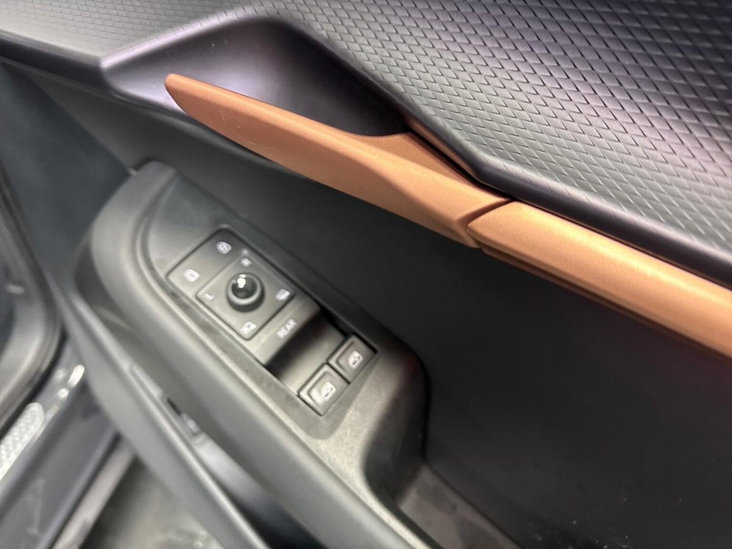 Used Cupra Tavascan 2025 for sale - 77701312: Photo 21