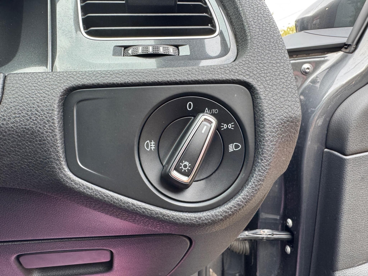 Used Volkswagen Golf 2018 for sale - 76472484: Photo 24